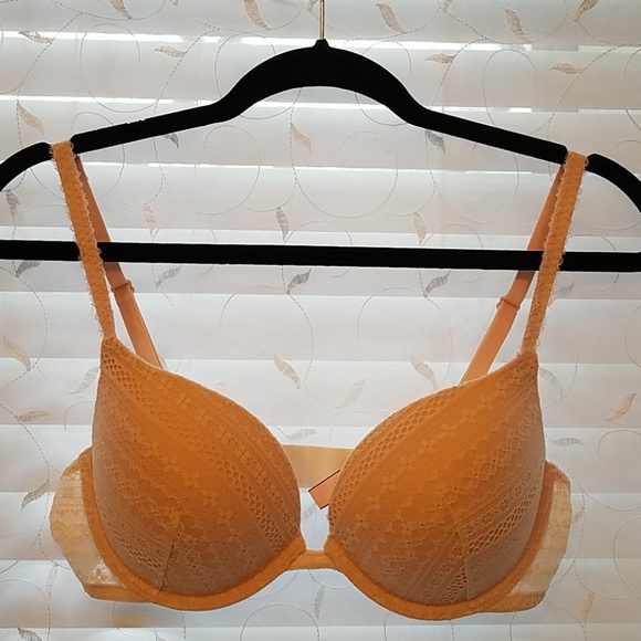 Victoria's Secret Other - Victoria's Secret push-up bra